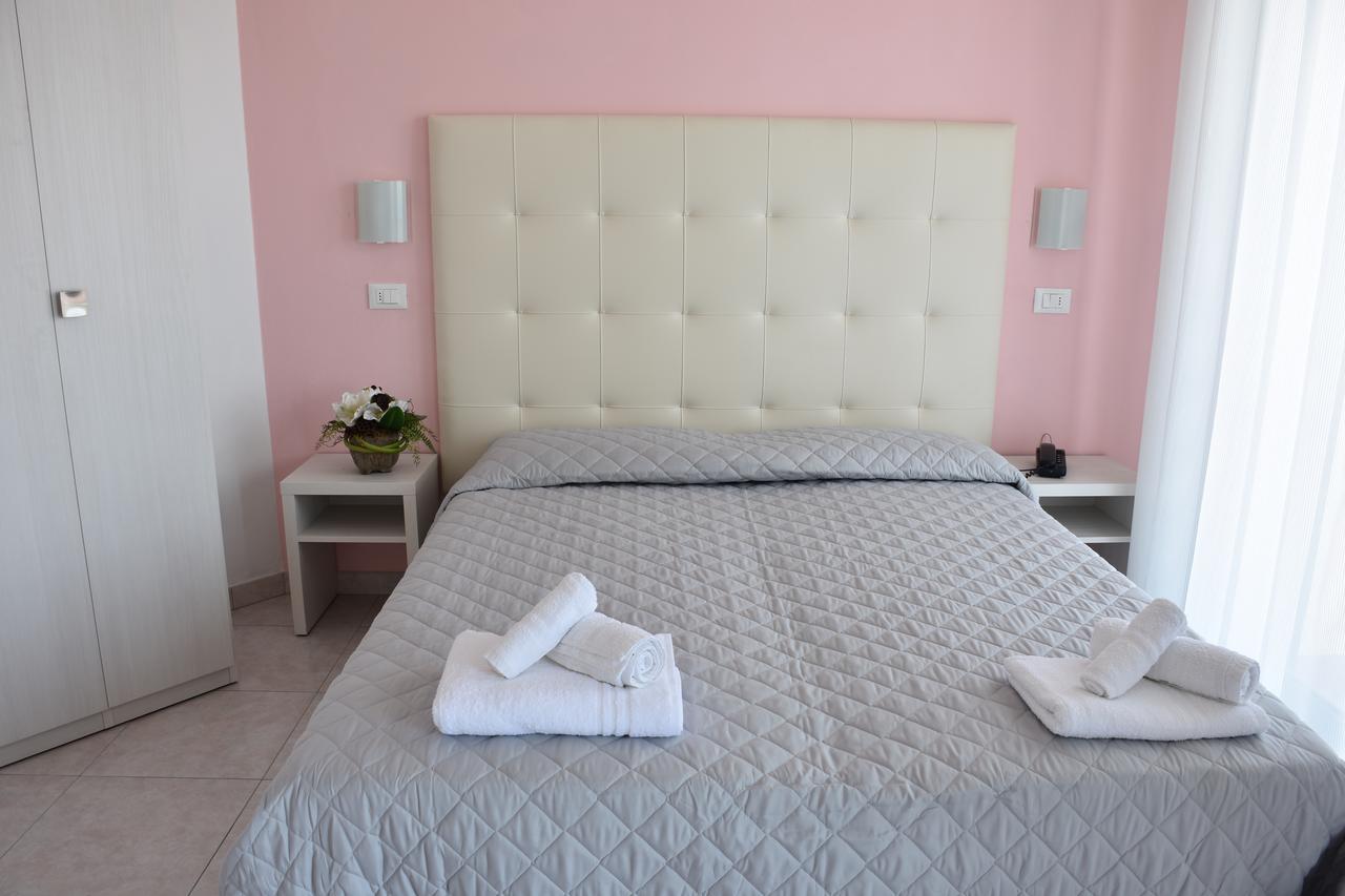 Hotel Gambrinus Rimini Ngoại thất bức ảnh