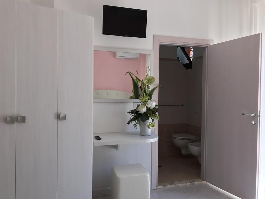 Hotel Gambrinus Rimini Ngoại thất bức ảnh