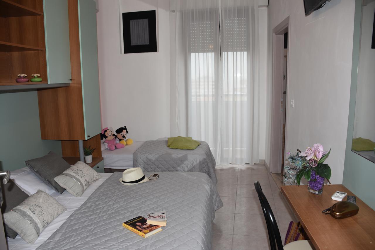 Hotel Gambrinus Rimini Ngoại thất bức ảnh
