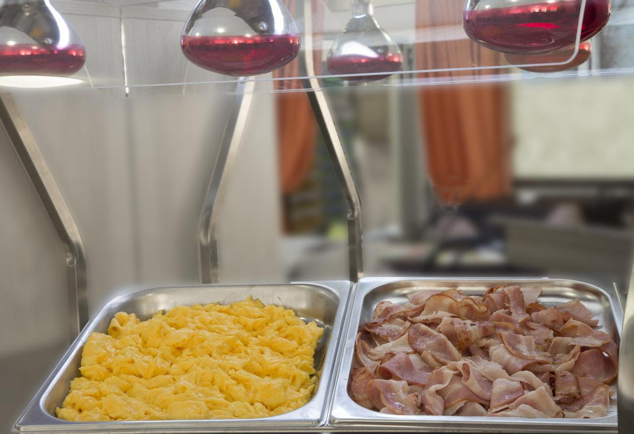 Hotel Gambrinus Rimini Ngoại thất bức ảnh
