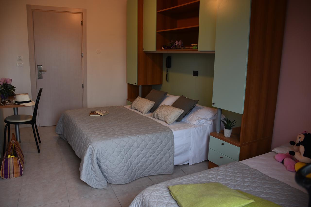 Hotel Gambrinus Rimini Ngoại thất bức ảnh